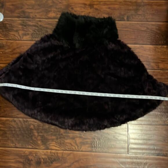 Terry Lewis Faux Fur Purple Black Collar Area Pullover Poncho Event - Picture 7 of 13